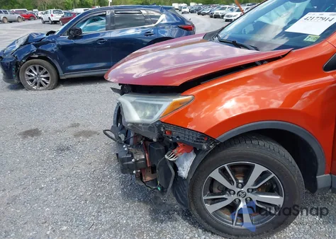 2016 Toyota Rav4 Xle from USA, damaged, VIN 2T3RFREV2GW418452